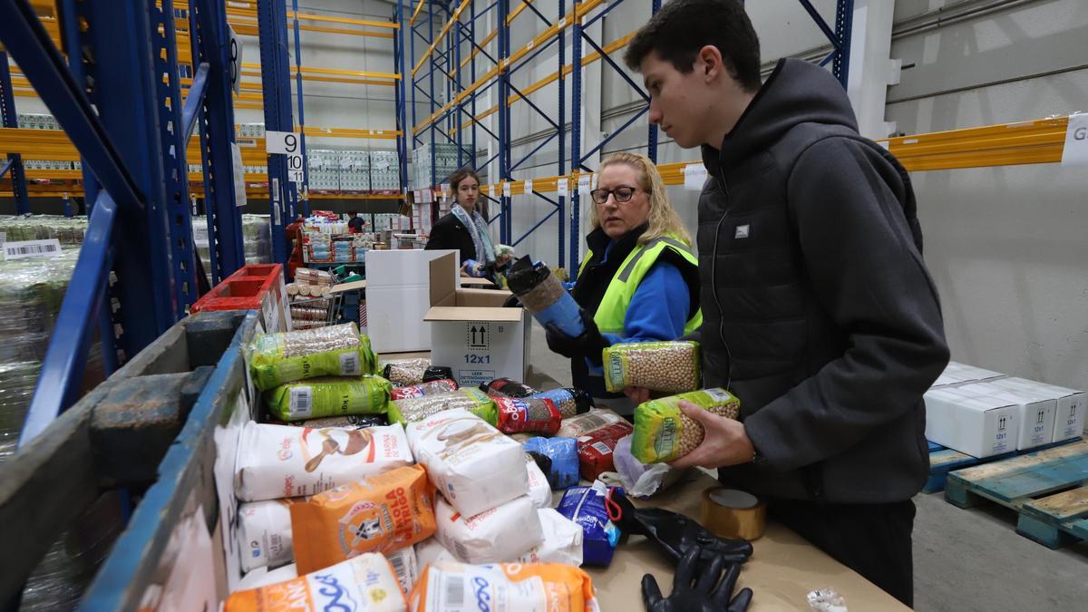 El PP dice que los bancos de alimentos de Córdoba se verán afectados por las tarjeta monedero