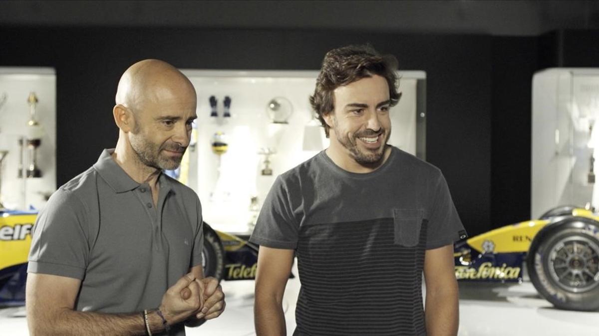 Fernando Alonso y Antonio Lobato d'esafía tu mente'