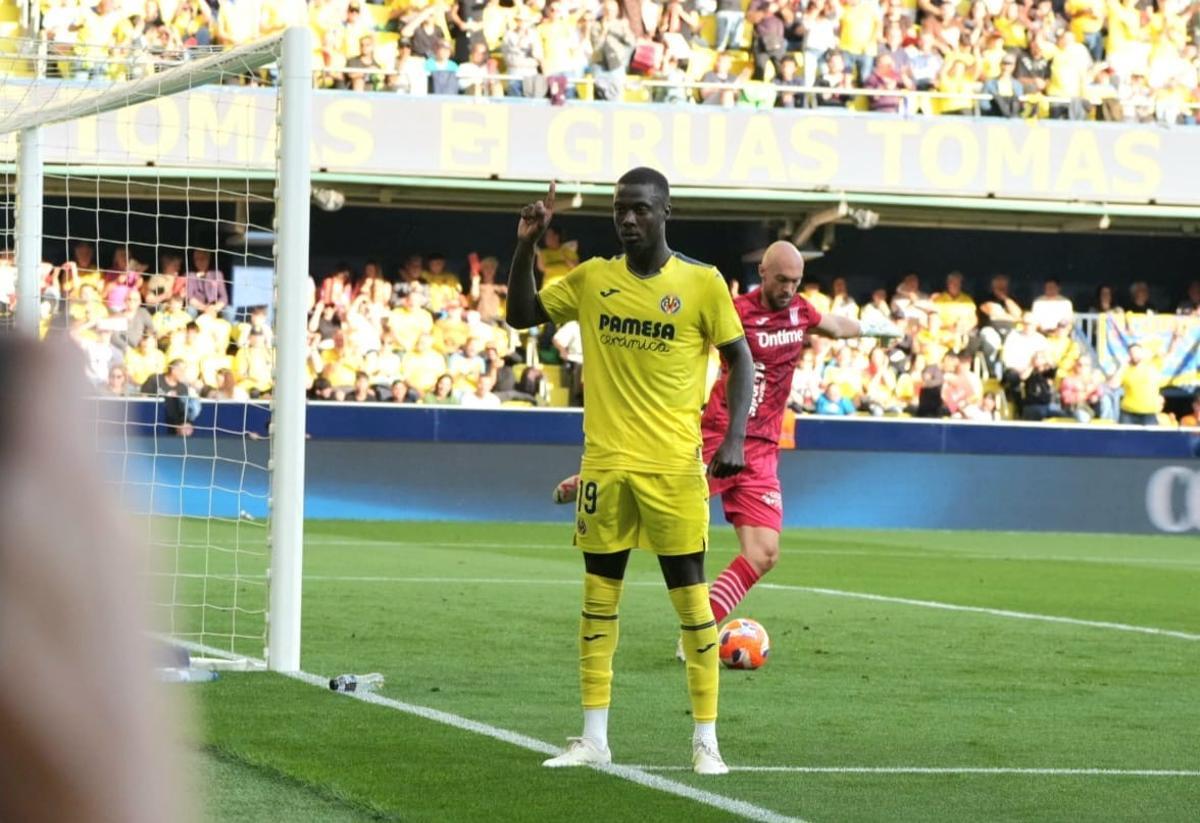 Nicolas Pepe celebra el 3-0 del Villarreal ante el Leganés.