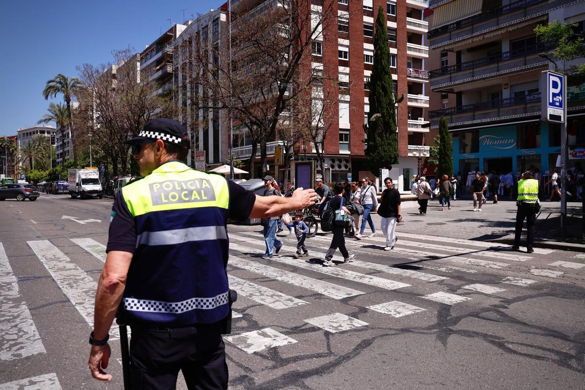 Apagon electrico en Córdoba y a nivel nacional semaforos no funcionan trafico policia local