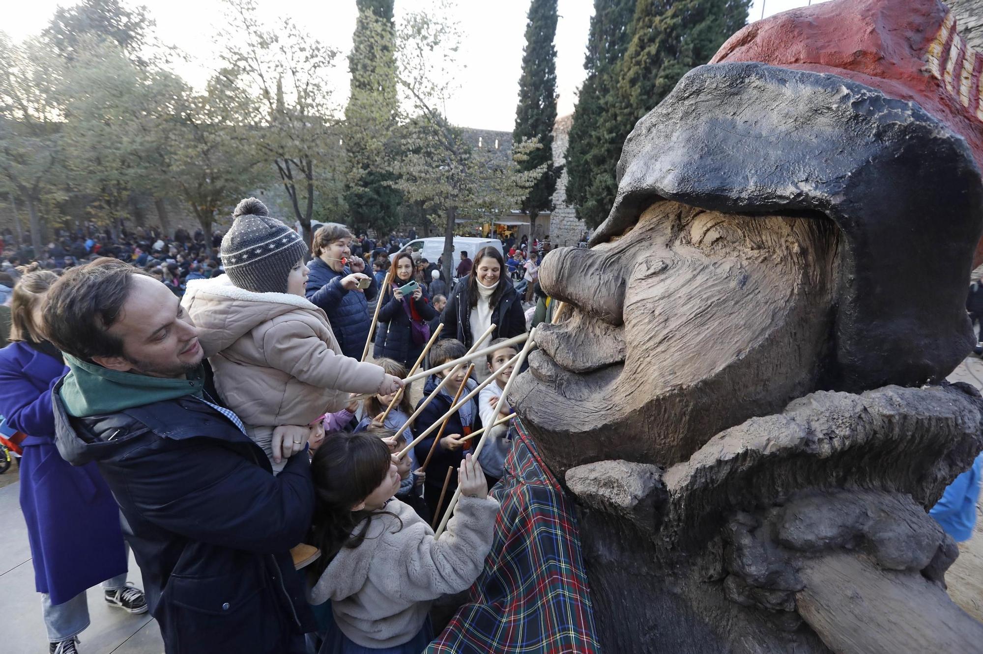 Les millors imatges de la Festa del Tió de Girona