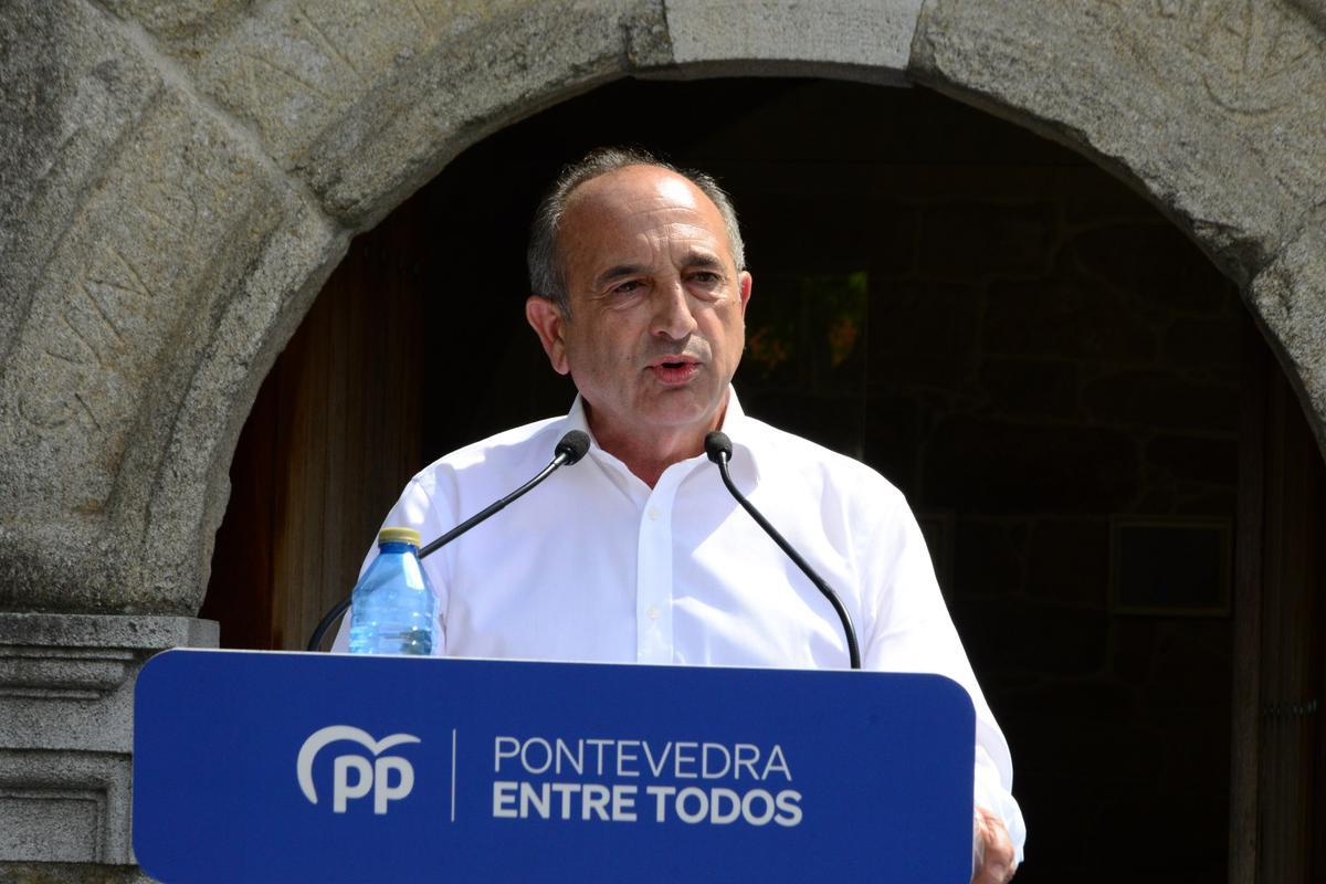 José Enrique Sotelo, durante su intervención ante más de un centenar de cargos, militantes y simpatizantes