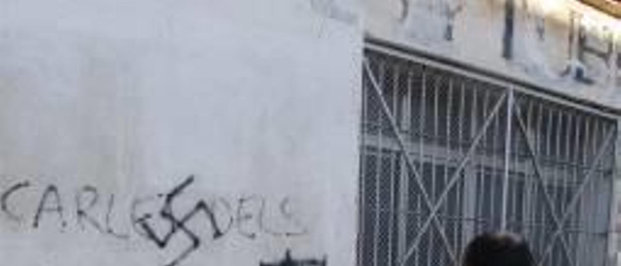 Jóvenes ultras de Carlet amenazan a Compromís y agreden a             otros menores