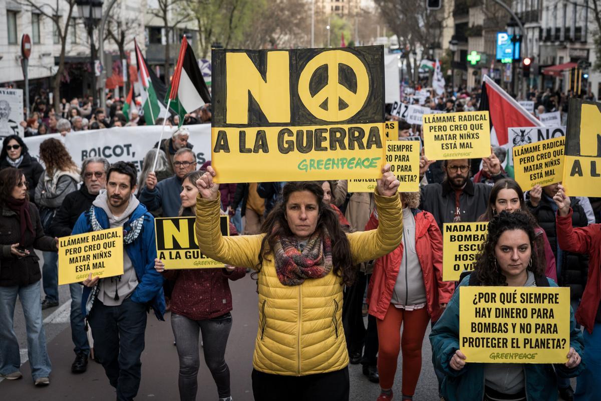 Las imágenes de la manifestación del "no a la guerra" en Madrid.