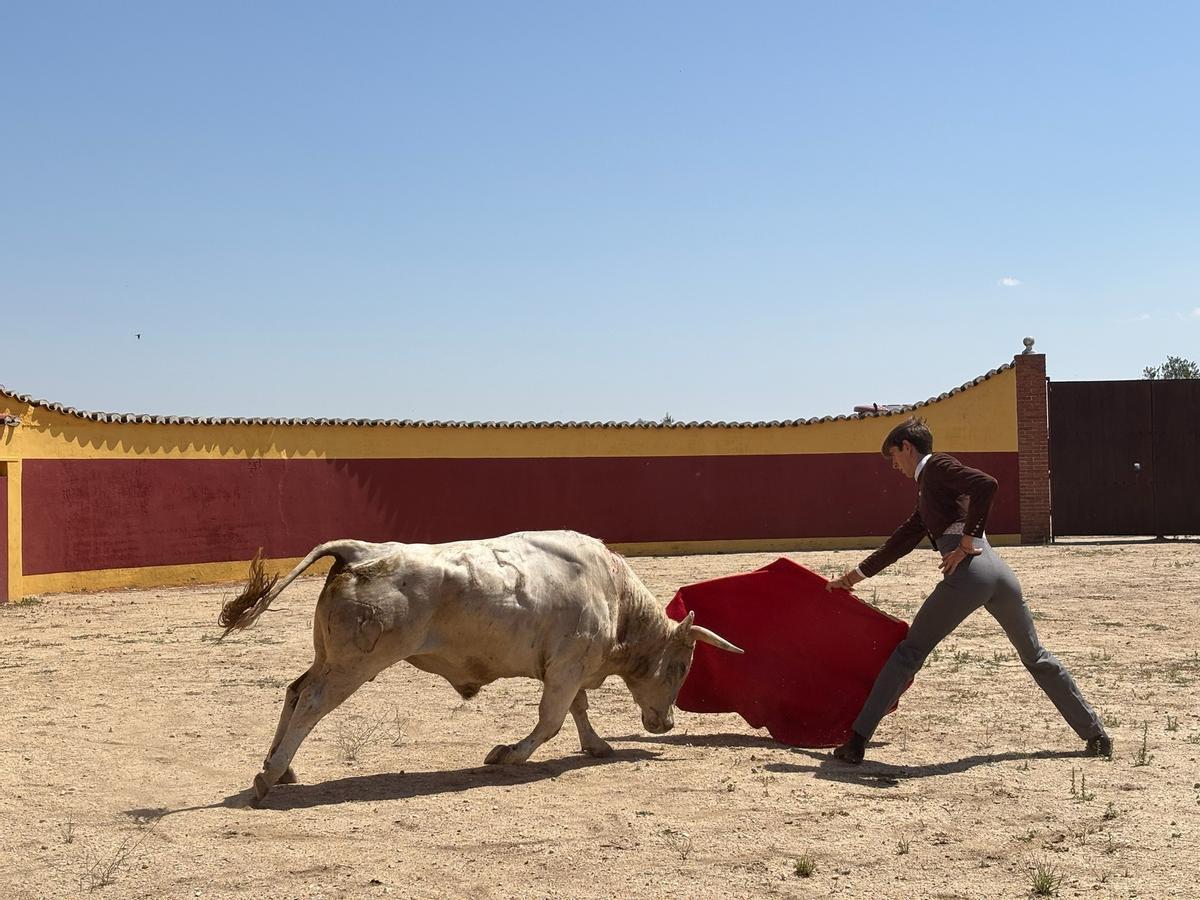 GALERÍA | Fiesta campera con el novillero Pepe Luis Cirugeda en "Toros Villalpando"