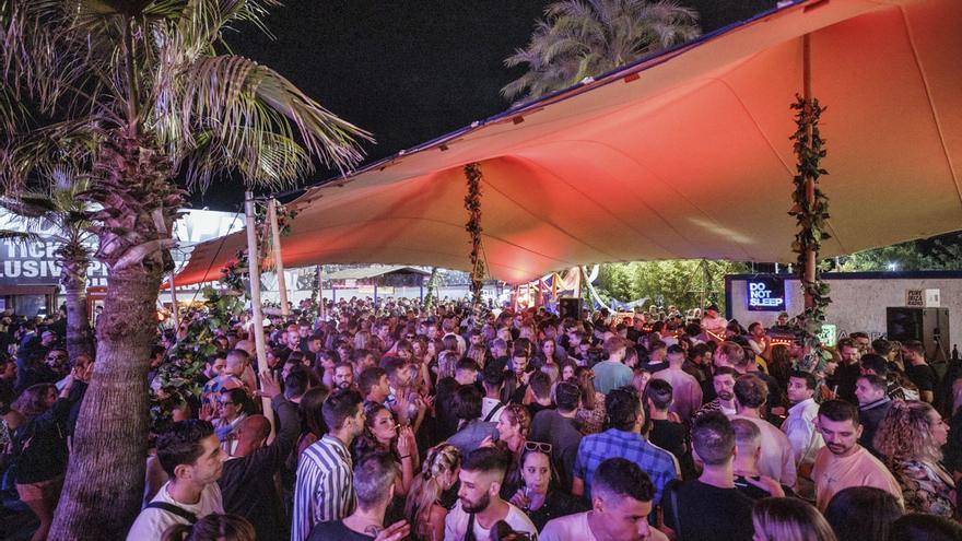 Fiesta en Amnesia Pyramid (2022) en Ibiza para calentar motores