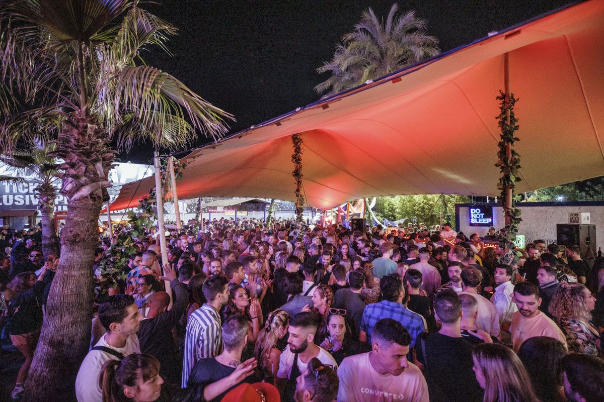 Fiesta en Amnesia Pyramid (2022) en Ibiza para calentar motores