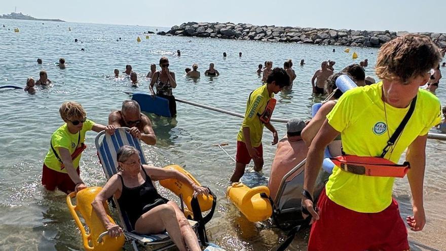Calonge i Sant Antoni reivindica unes platges accessibles durant el Mulla't per l'Esclerosi Múltiple