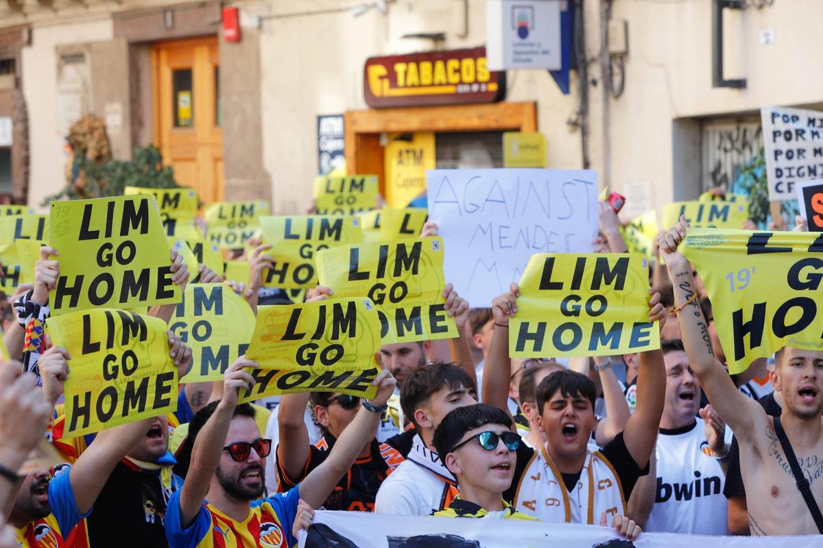 Valencia se prepara para nuevas protestas contra Peter Lim