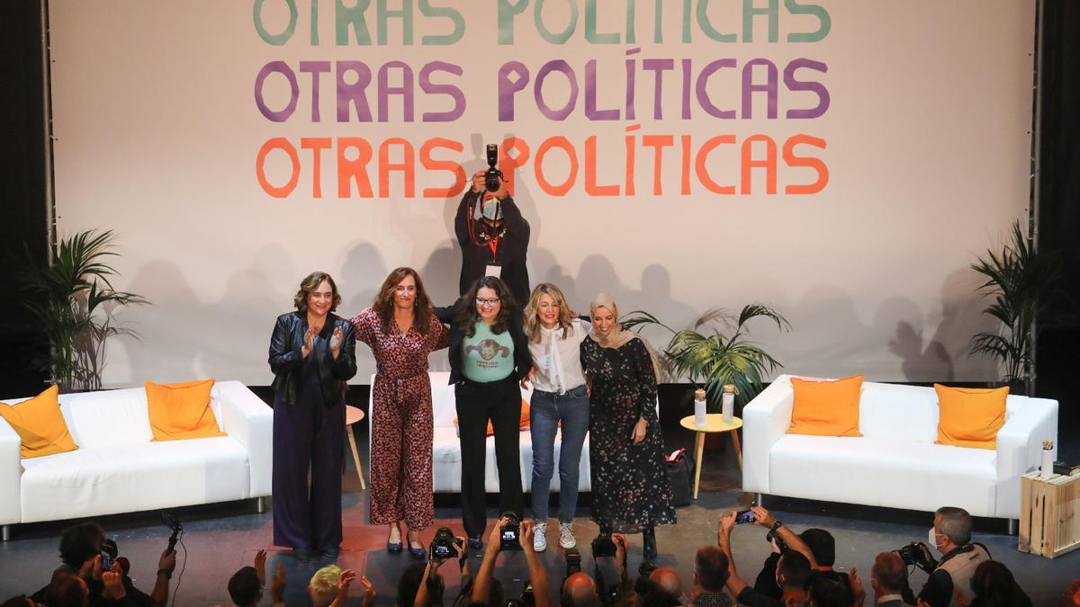 Acto de Oltra, Díaz y Colau en València