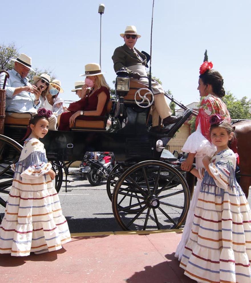 Carruajes y caballistas llevan la Feria a la calle María la Judía