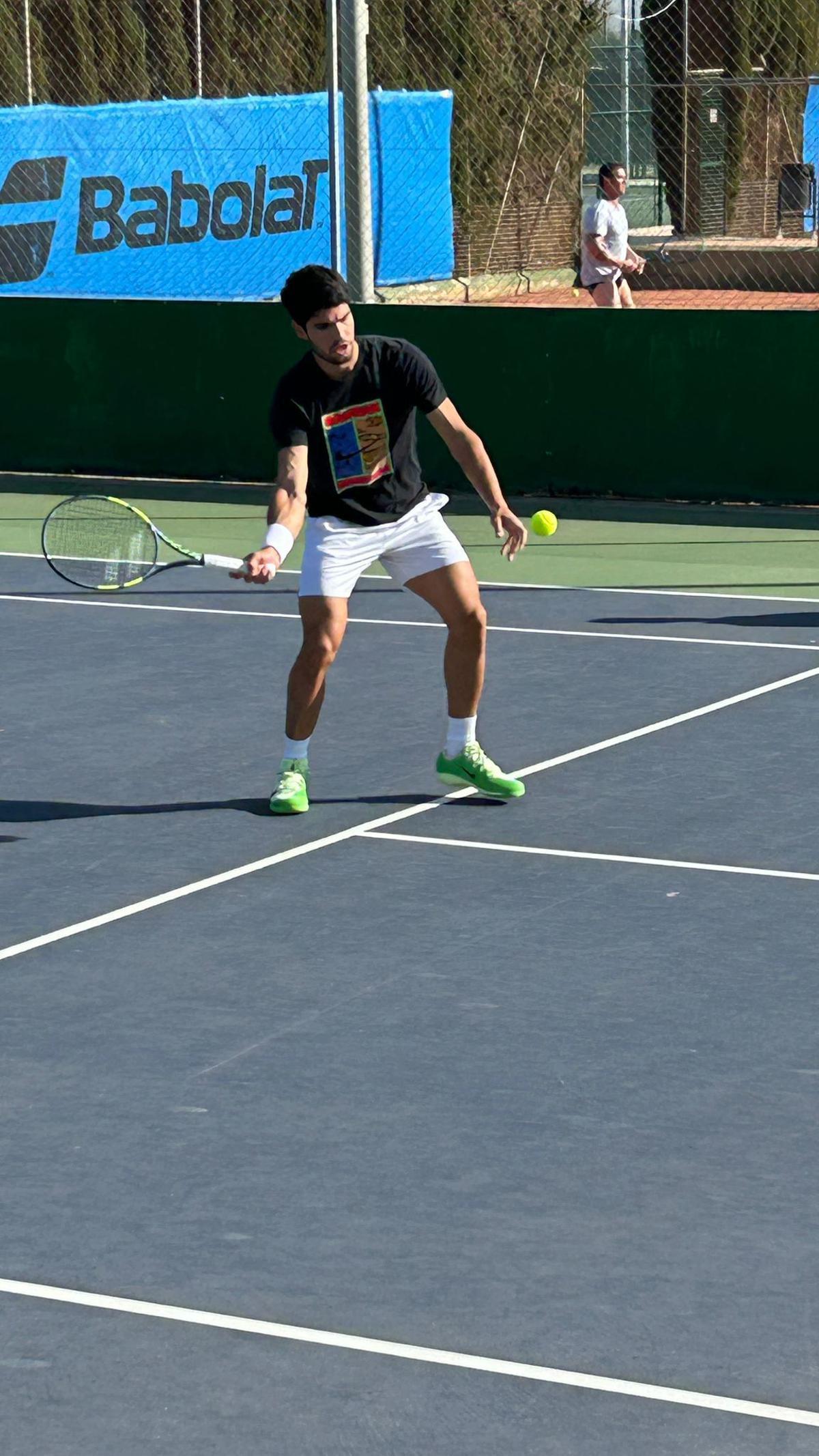 Carlos Alcaraz durante un entrenamiento