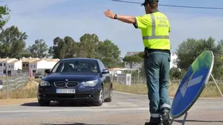 El "método gallego" para escapar de las multas que trae de cabeza a la Guardia Civil: ¿es realmente ilegal?