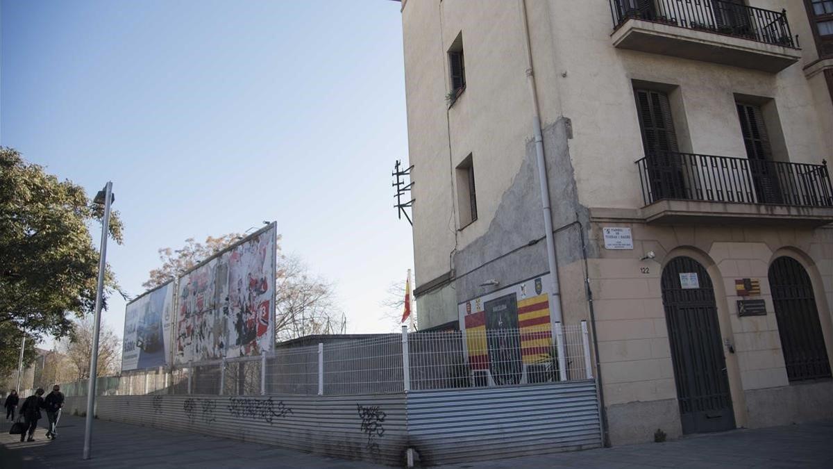 El edificio cedido a la Hermandad de Antiguos Caballeros Legionarios de Barcelona