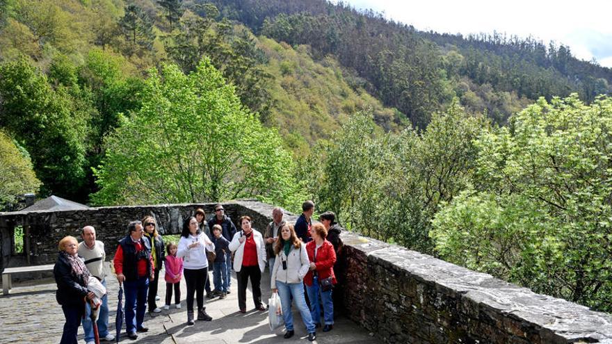 Visitas al monasterio de Caaveiro organizadas por la Diputación.