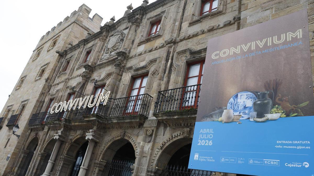 El Palacio Revillagigedo, con la exposición "Convivium".