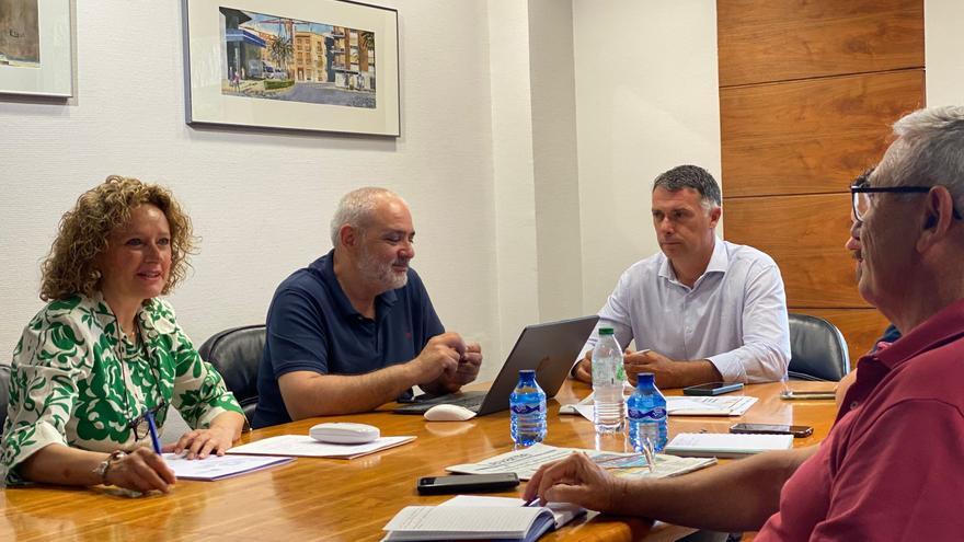 Maratón de reuniones en el primer día en la alcaldía de Torrent de Amparo Folgado