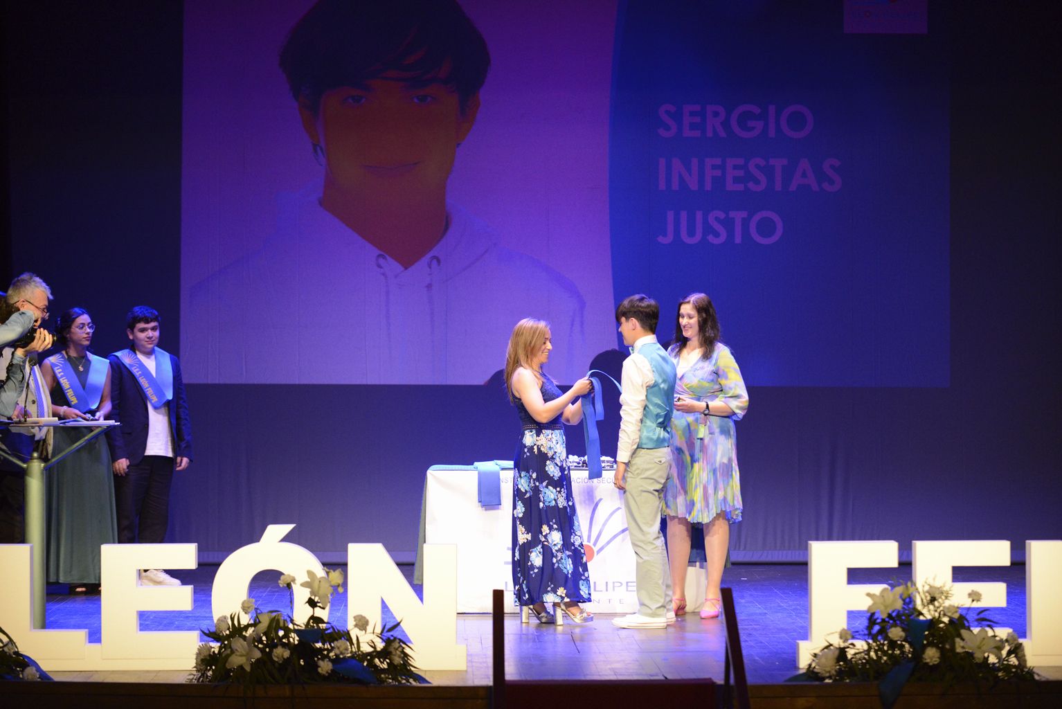 Graduación de bachilleres y alumnos de FP y Ciclos Formativos del IES León Felipe