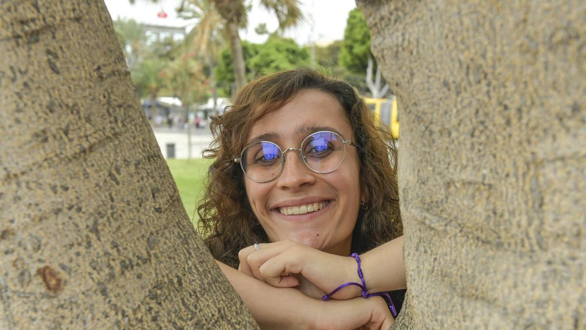 La joven Alma Cruz, hace unos días en el parque Santa Catalina en Las Palmas de Gran Canaria.