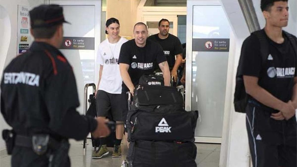 Los jugadores de Nueva Zelanda, a su llegada al País Vasco