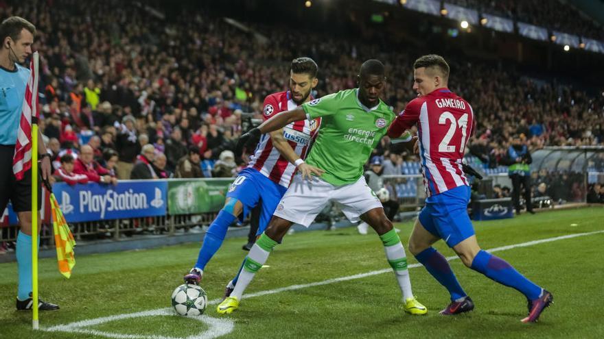 El Atlético tumba al PSV y pasa como primero a octavos