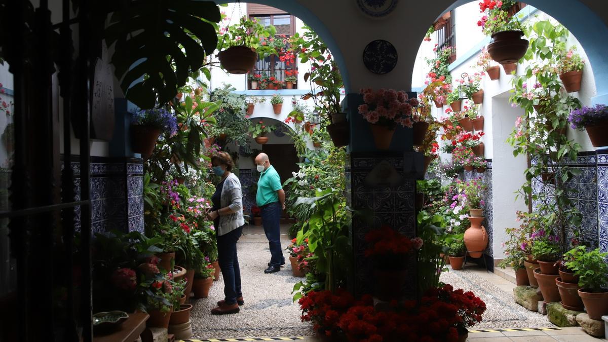 Patio de la calle Pedro Fernández 6, que participa en la yincana.