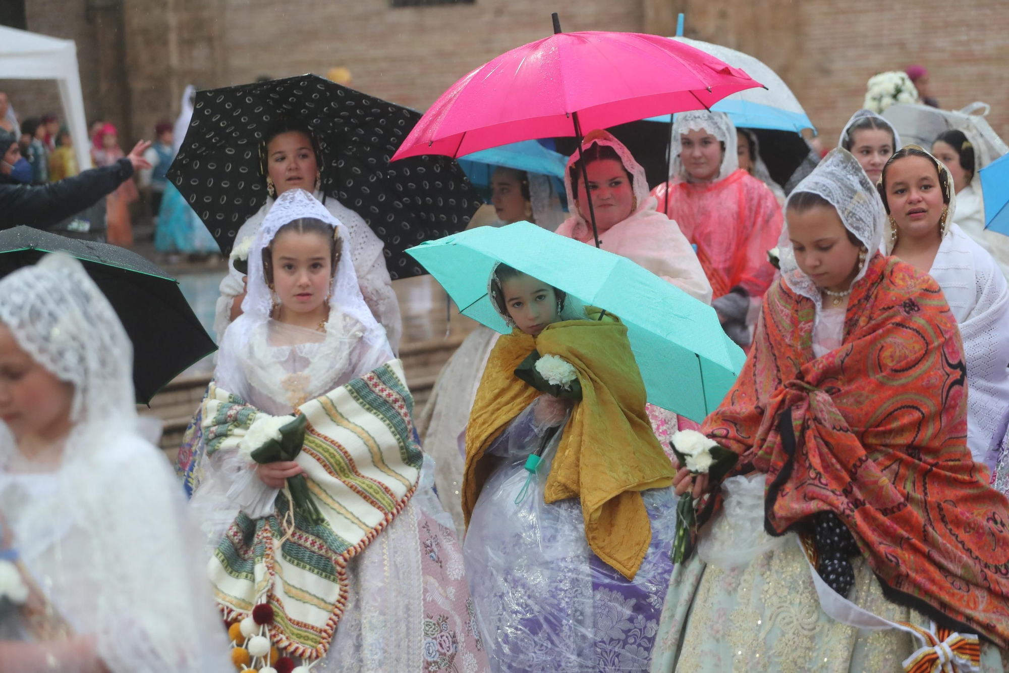 Búscate en el primer día de ofrenda por la calle de la Paz (entre las 18:00 a las 19:00 horas)