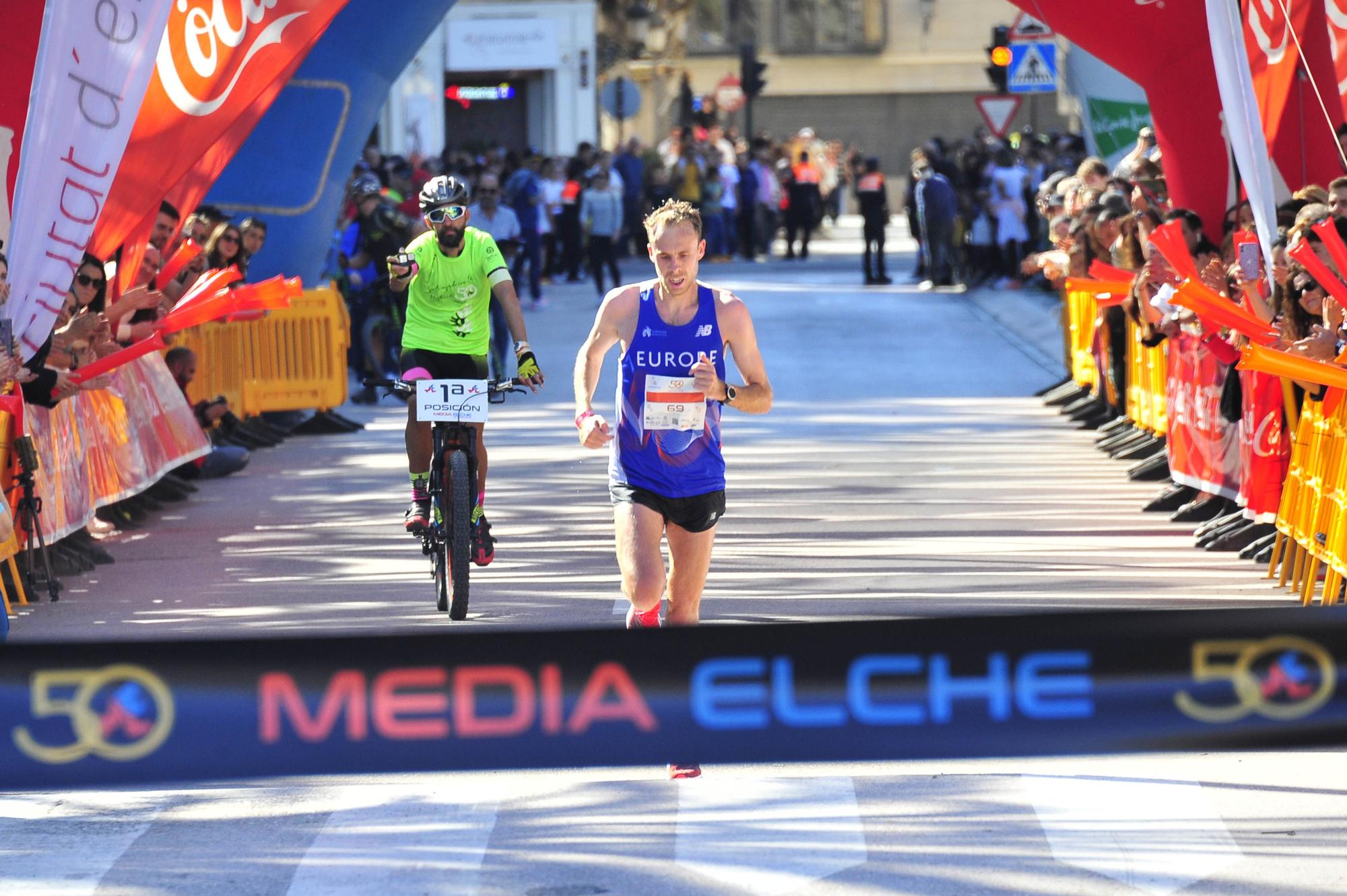 Un Medio Maratón de Elche marcado por el calor