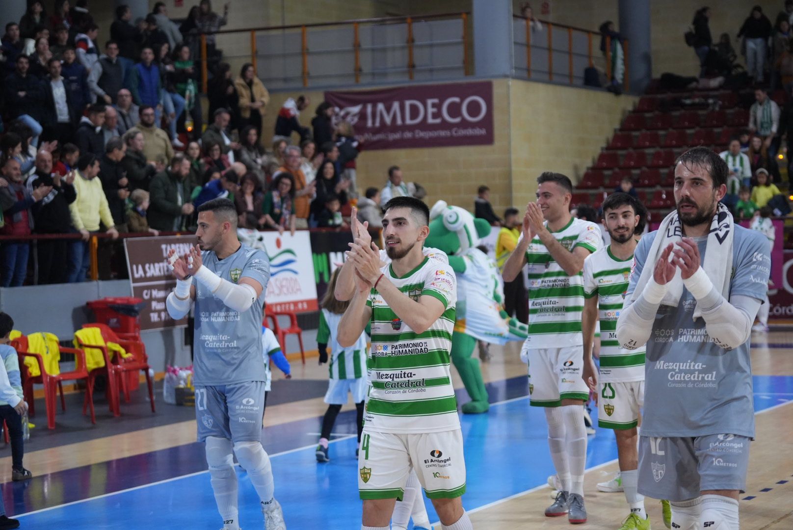 Las imágenes del Córdoba Futsal ante el Osasuna