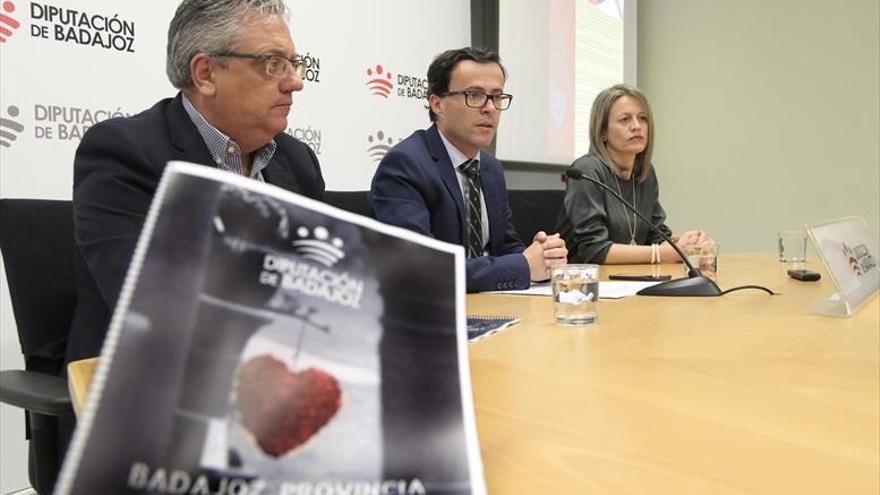 La Diputación de Badajoz dotará de desfibriladores a 203 municipios antes de final de año