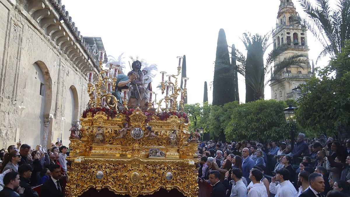 El traslado de la Merced y la Estrella, en imágenes