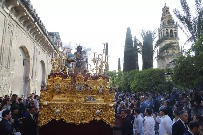 El traslado de la Merced y la Estrella, en imágenes