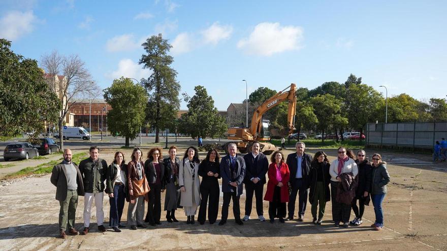 Fin a las chabolas del Polígono Sur: el Ayuntamiento de Sevilla derriba el asentamiento de Reina de los Ángeles