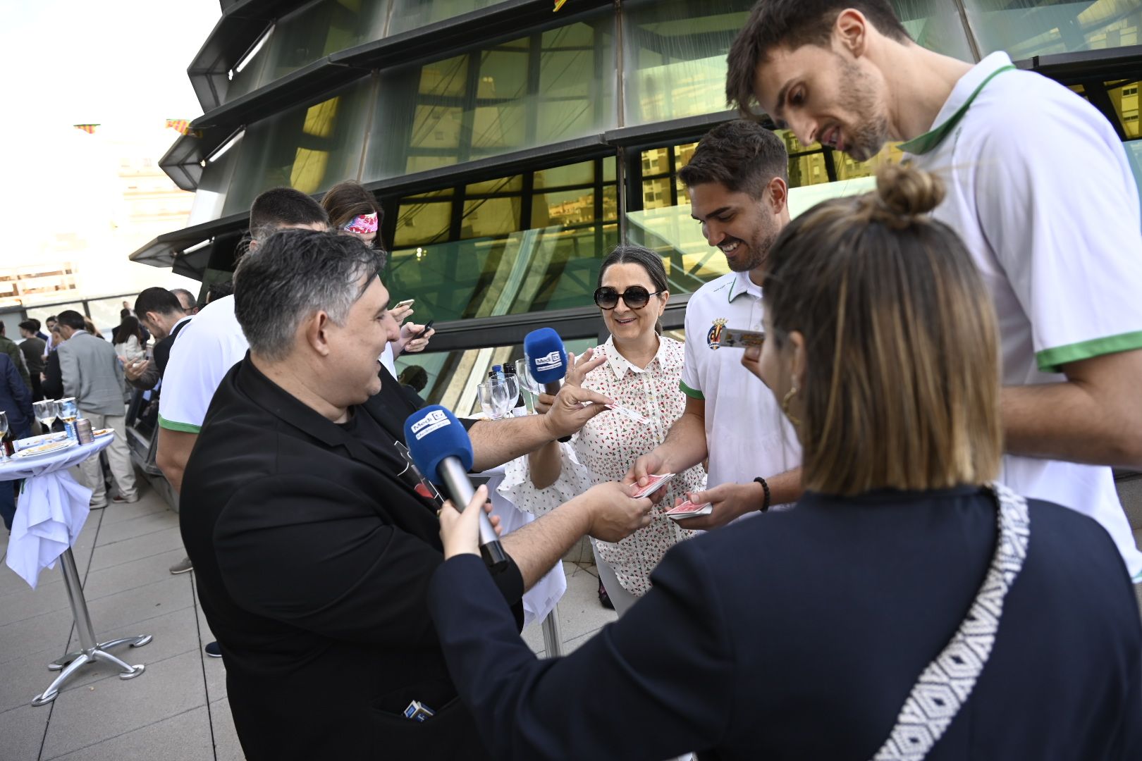 Fotos: La Bodeguilla de 'Mediterráneo' es el principal punto de encuentro durante las fiestas de la Magdalena