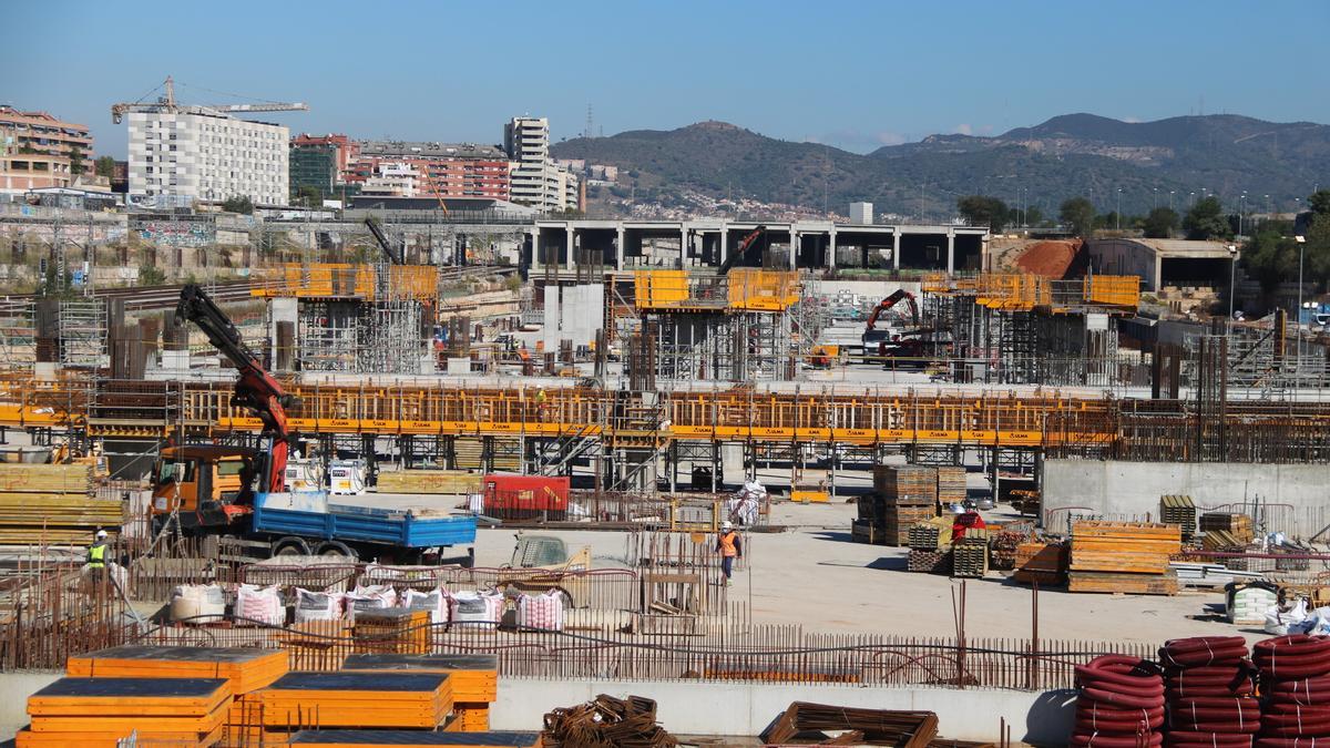 Exterior de las obras de la futura nueva estación de La Sagrera