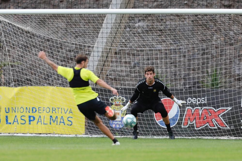 Primer entrenamiento de la UD Las Palmas en su fas