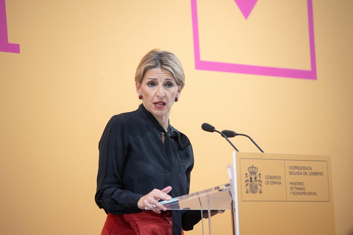 La vicepresidenta segunda del Gobierno y ministra de Trabajo y Economía Social, Yolanda Díaz, presenta la Comisión de Evaluación de la Reforma Laboral, en la sede del Ministerio, a 30 de abril de 2025, en Madrid (España). La vicepresidenta segunda del Gobierno y ministra de Trabajo y Economía Social, Yolanda Díaz, presenta la Comisión de Evaluación de la Reforma Laboral, en la sede del Ministerio, a 30 de abril de 2025, en Madrid (España).