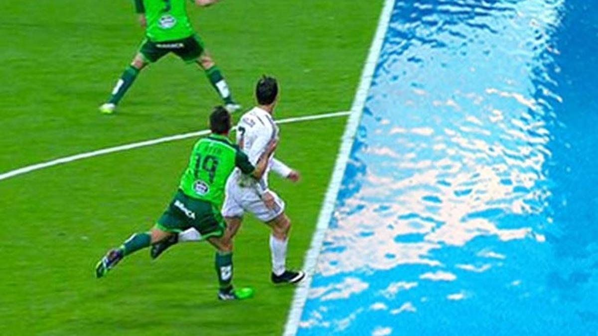 Cristiano Ronaldo se tiró a la piscina
