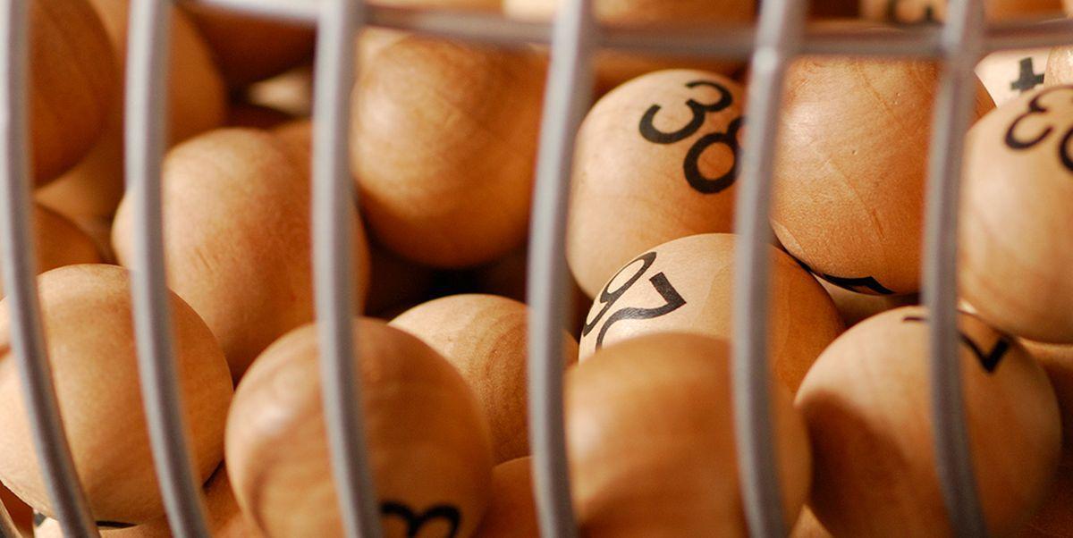 Un estanco de les Alqueries vende, al menos, un décimo del segundo premio del sorteo de la Lotería Nacional de este sábado.