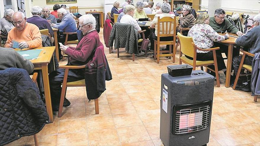 Los jubilados de Navajas, sin calefacción en la sede municipal