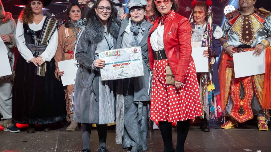 Las Iguales recuperan el trono del concurso de agrupaciones del Carnaval Romano