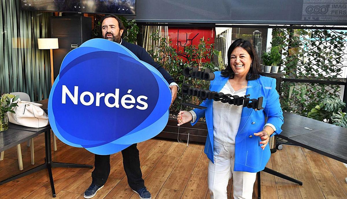 José Antonio Ferreira y Aïnhoa Mallo, ayer en la presentación de Nordés en Matogrande. | // VÍCTOR ECHAVE