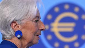 El BCE apuja els tipus fins al 2,25%  i agreuja la previsió d’inflació