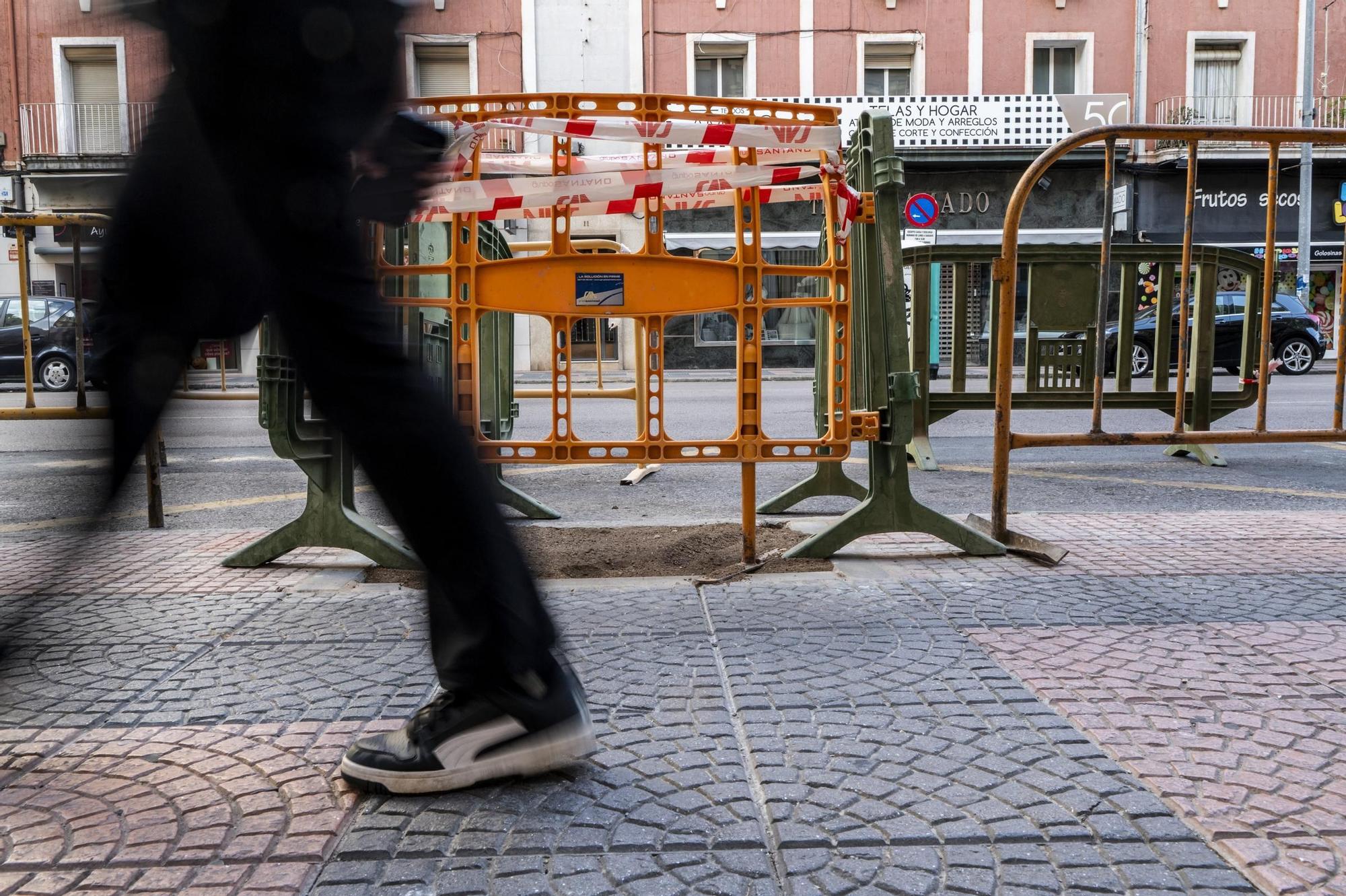 Obras para la plantación de árboles en Antonio Hurtado