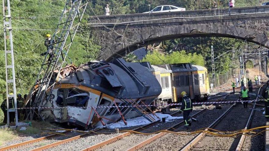 El tren Celta minutos después del descarrilamiento del pasado 9 de septiembre.