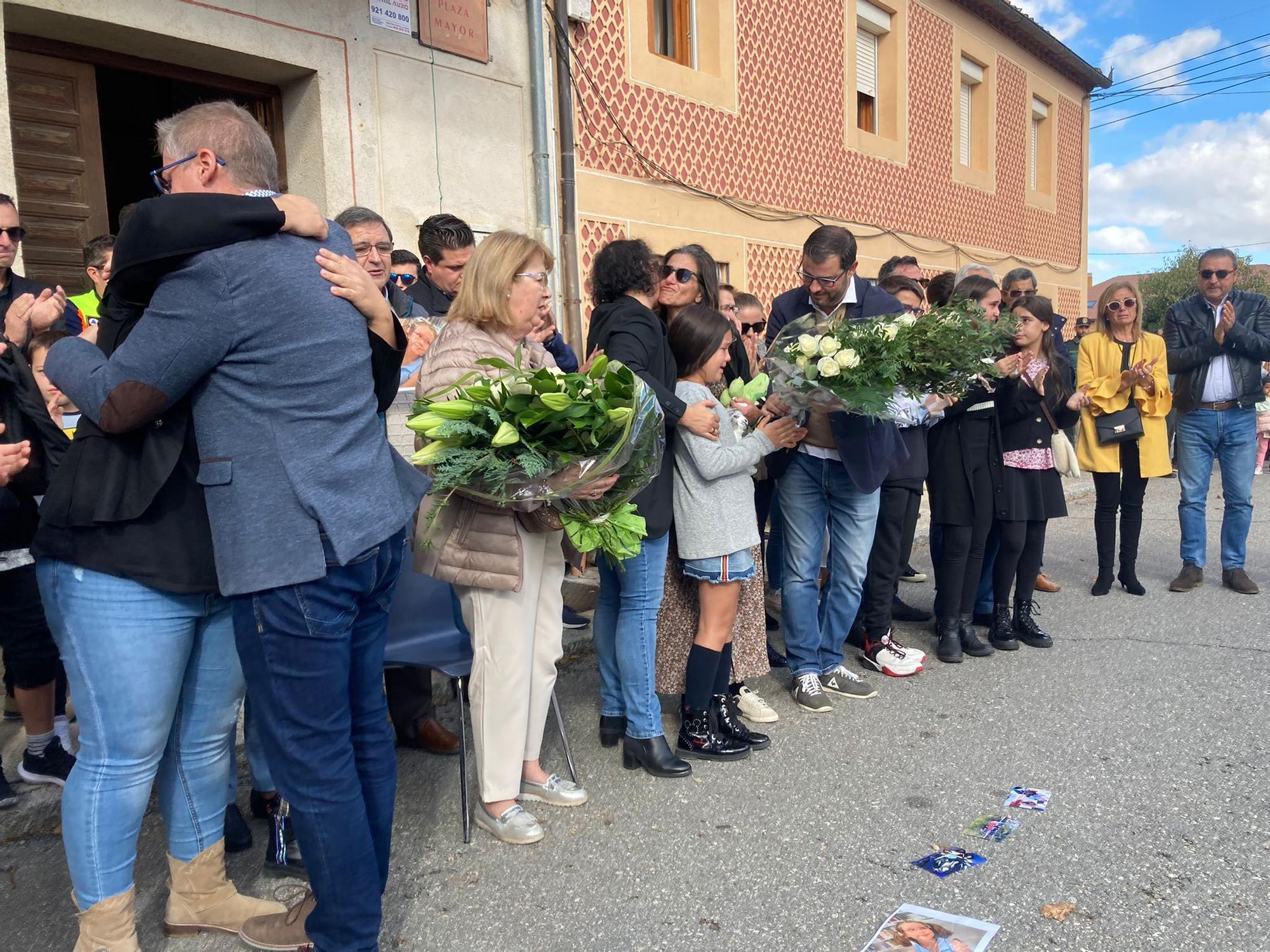 En imágenes: emotivo homenaje en Torrecaballeros (Segovia) a Olivia, la niña asesinada por su madre en Gijón