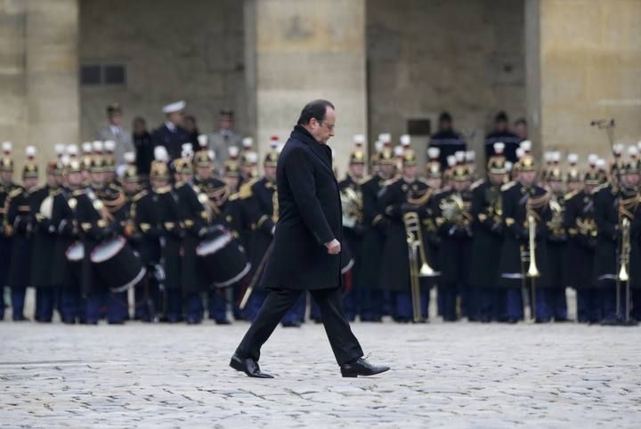 Homenaje a las víctimas del 13-N en París