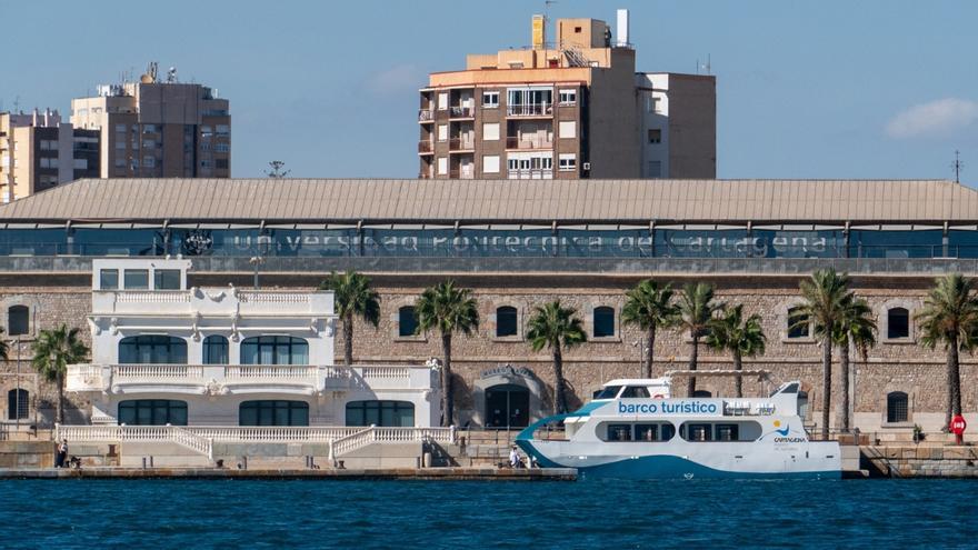 Rutas y paseos en barco en la programación de otoño de Cartagena Puerto de Culturas y el Teatro Romano