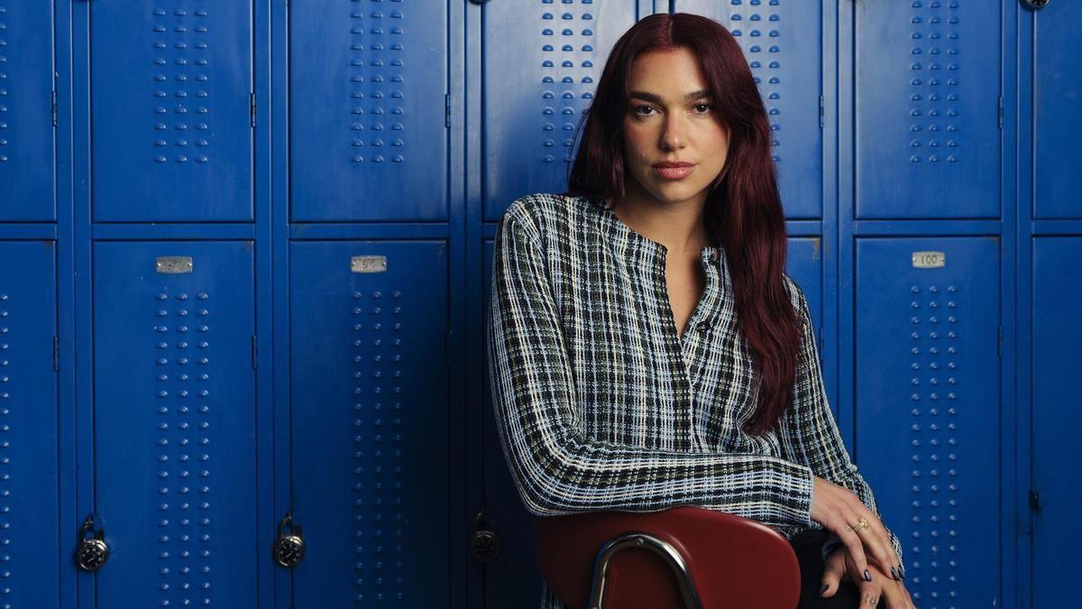 La cantante, compositora y modelo británica de origen albanés, Dua Lipa.