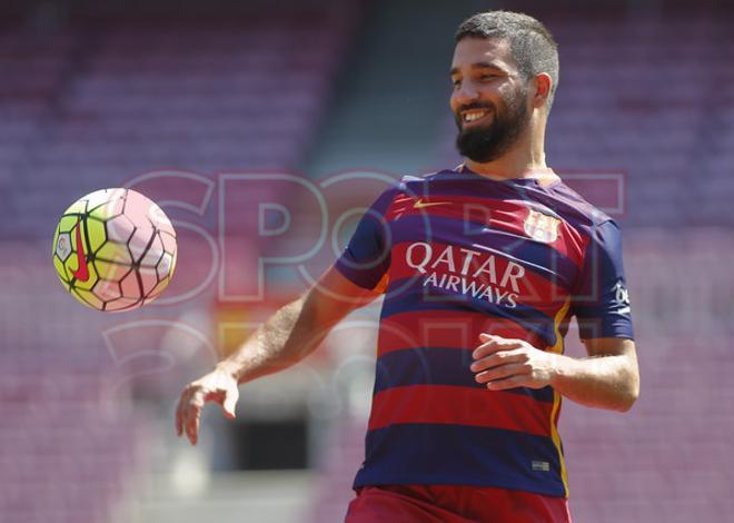 Presentación Arda Turan